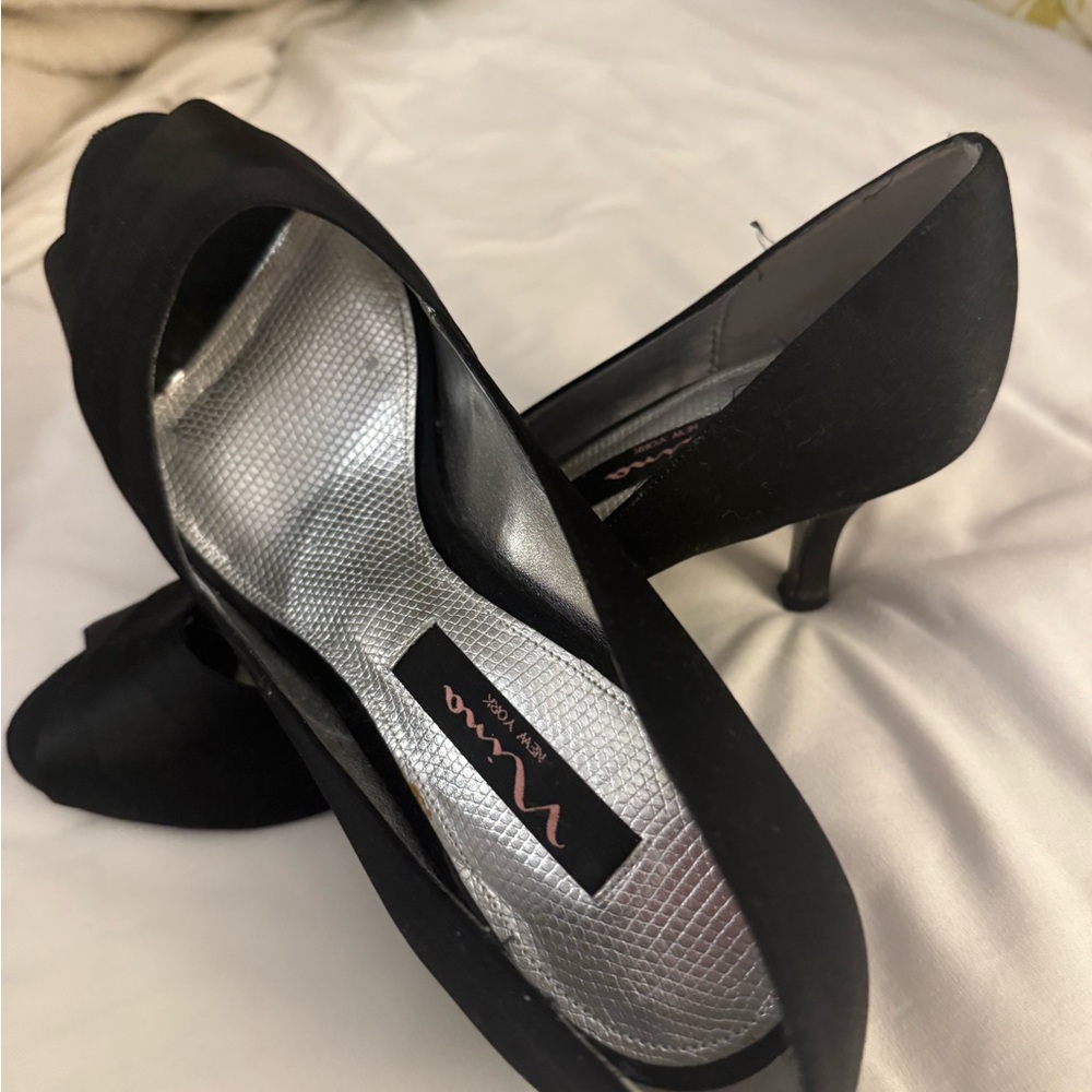 Nina Black Heels with Metallic Silver Insole